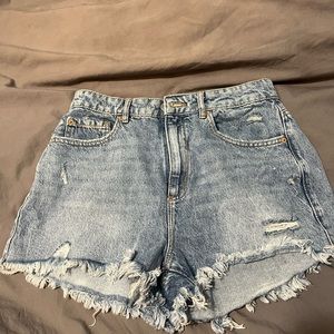 Never even worn garage festival shorts